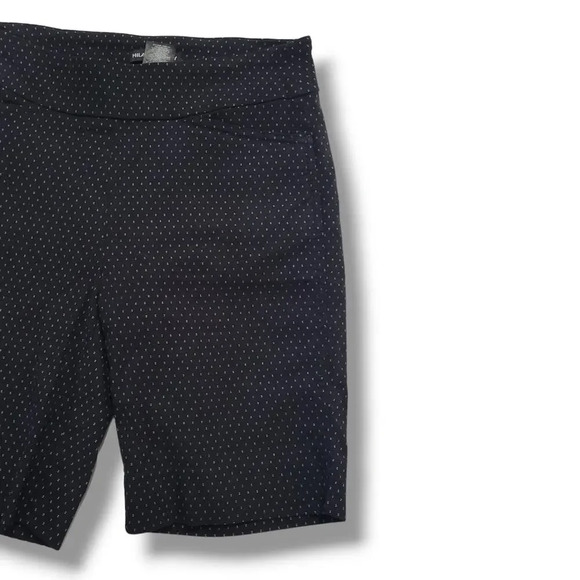 Hilary Radley Women's black pullover midi shorts - small - Picture 2 of 6